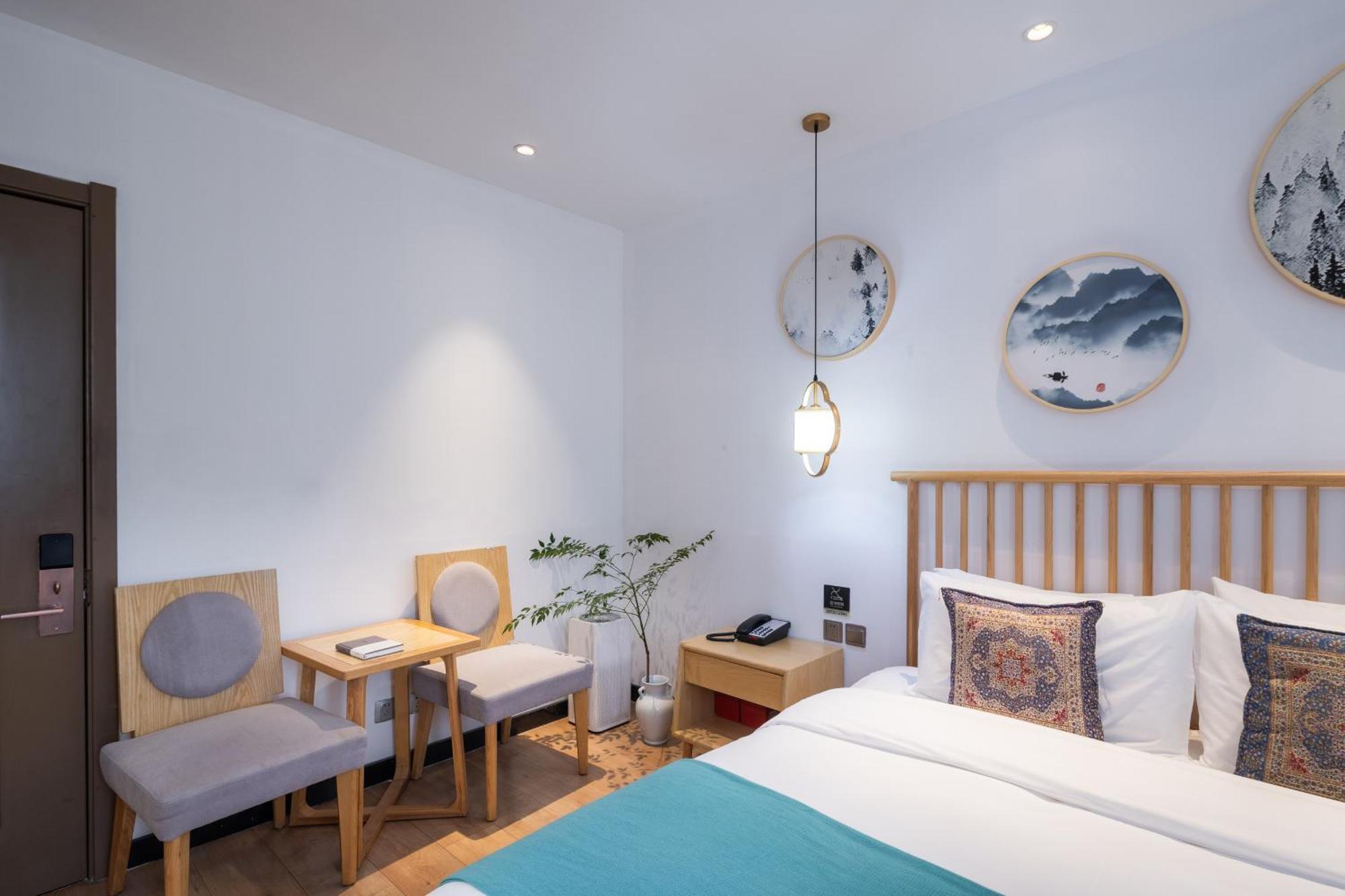 Beijing Tangfu Nanluoguxiang Wang Fu Jing Forbidden City Snack Street Hotel,1 Stop Walking To Airport Express,3 Stop To Tiananmen&Free Laundry Dry Service &Professional Free Tour Ticket Service With English Speaking Staff Exterior photo